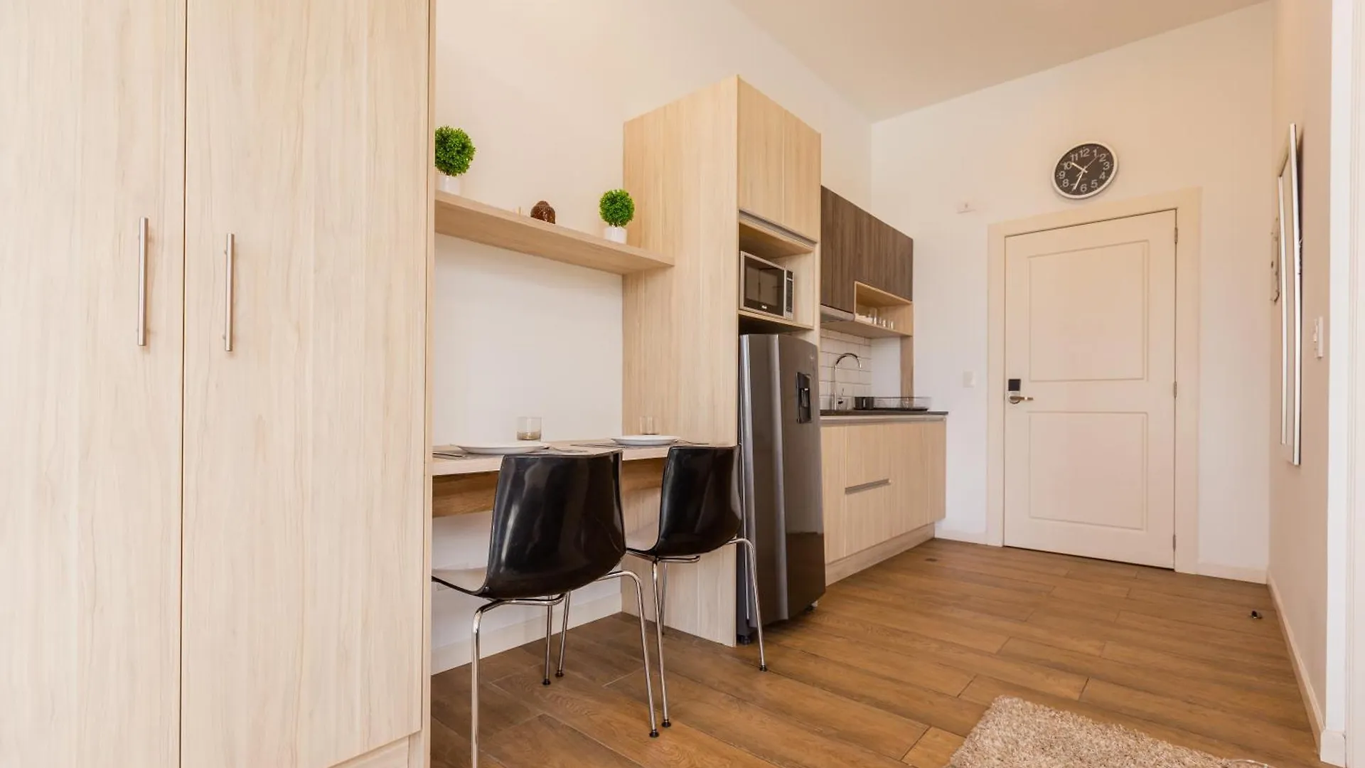Mumbai Corner View Studio Κίτο Ισημερινός